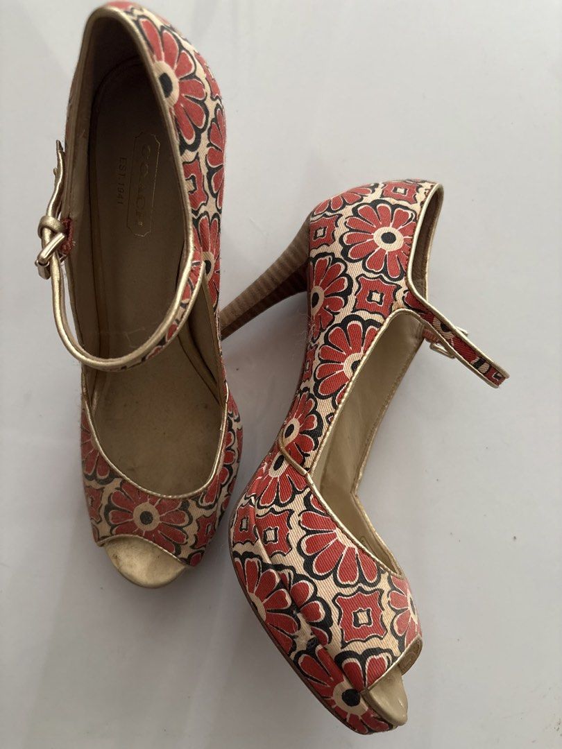 Coach floral heels (Category: Heels) located in Quezon City. Submitted by mileena3 (Listing ID 1459779493, Image 2). Description: .