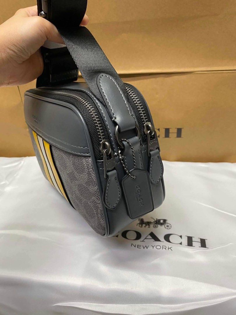 Coach Graham Crossbody (Category: Sling Bags) located in Binan City. Submitted by pinkykeenshop (Listing ID 1459869930, Image 2). Description: .