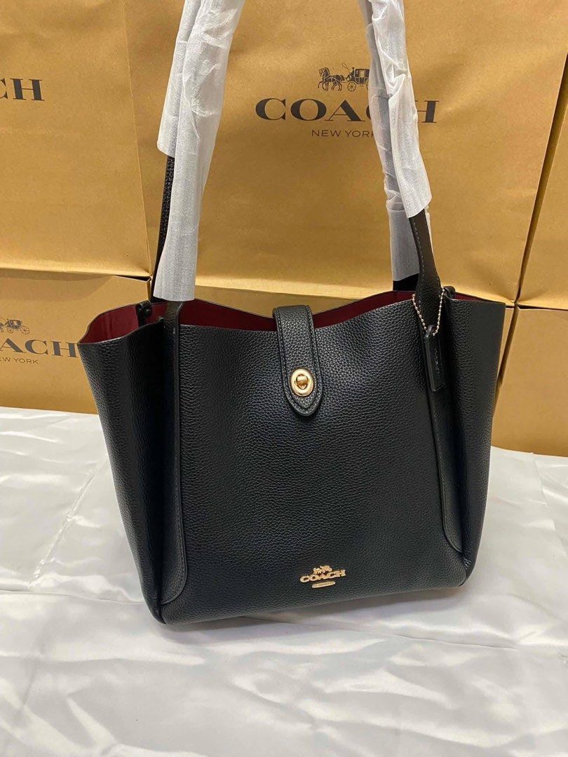 Coach Hadley Turnlock (Category: Shoulder Bags) located in Binan City. Submitted by pinkykeenshop (Listing ID 1459864898, Image 1). Description: .