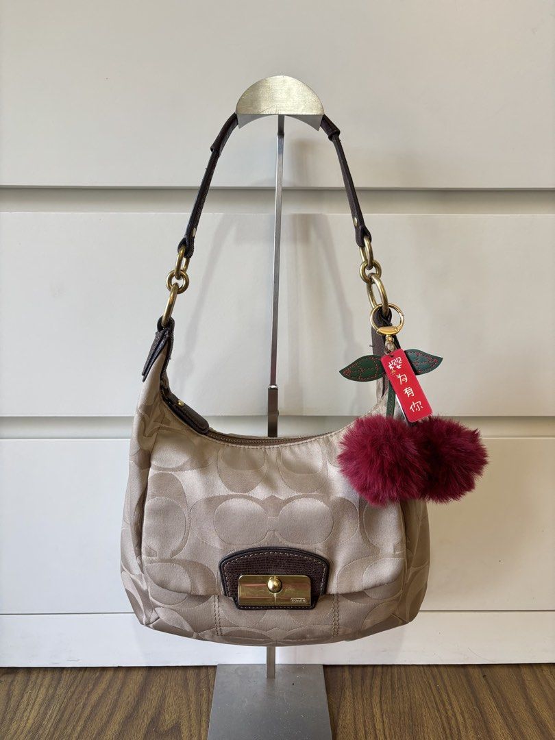 Coach Kristin Hobo Bag (Category: Shoulder Bags) located in Manila. Submitted by vintage.maem (Listing ID 1459762617, Image 1). Description: CCH Kristin Hobo Bag Code: 19335 *𝘤𝘩𝘢𝘳𝘮 𝘯𝘰𝘵 𝘪𝘯𝘤𝘭𝘶𝘥𝘦𝘥* Condition: 8.9/10 Rank A Mine: ₱3599 ⚠️ Signs of wear on leather parts, minimal fading on hardwares.