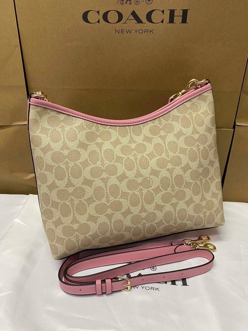 Coach Laurel Hobo (Category: Shoulder Bags) located in Binan City. Submitted by pinkykeenshop (Listing ID 1459871473, Image 2). Description: .