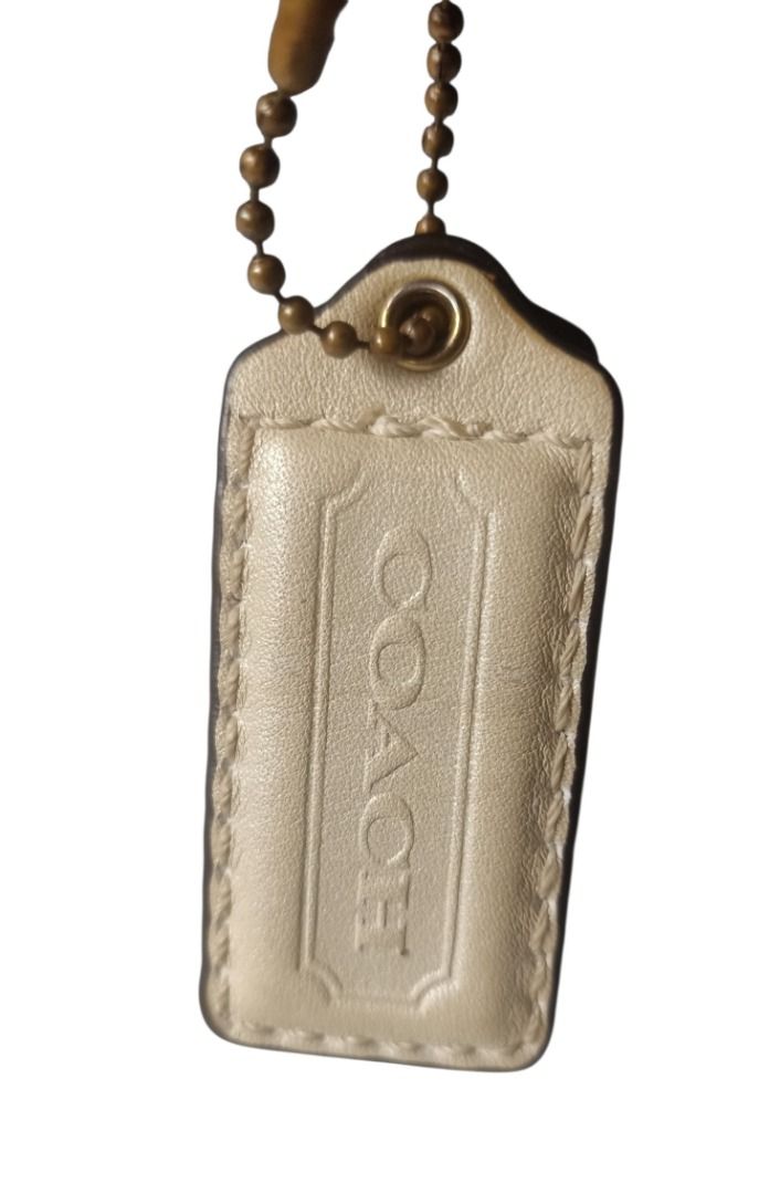 ⚜️Coach Cream & Dark Brown Hang Tags (Category: Luxury Accessories) located in Manila. Submitted by 74_tiger (Listing ID 1459785404, Image 3). Description: Item: Coach Leather Hang Tags Condition: Gently Used Material: Leather 💯% Authentic Pre - Owned Made From Genuine Leather Combination Of Cream & Dark Brown Perfect Accessory For Your Luxury Bags, Wristlets, Pouches and Clutch Bag Ready To Ship / Pick - Up NON - NEGOTIABLE!!!! .