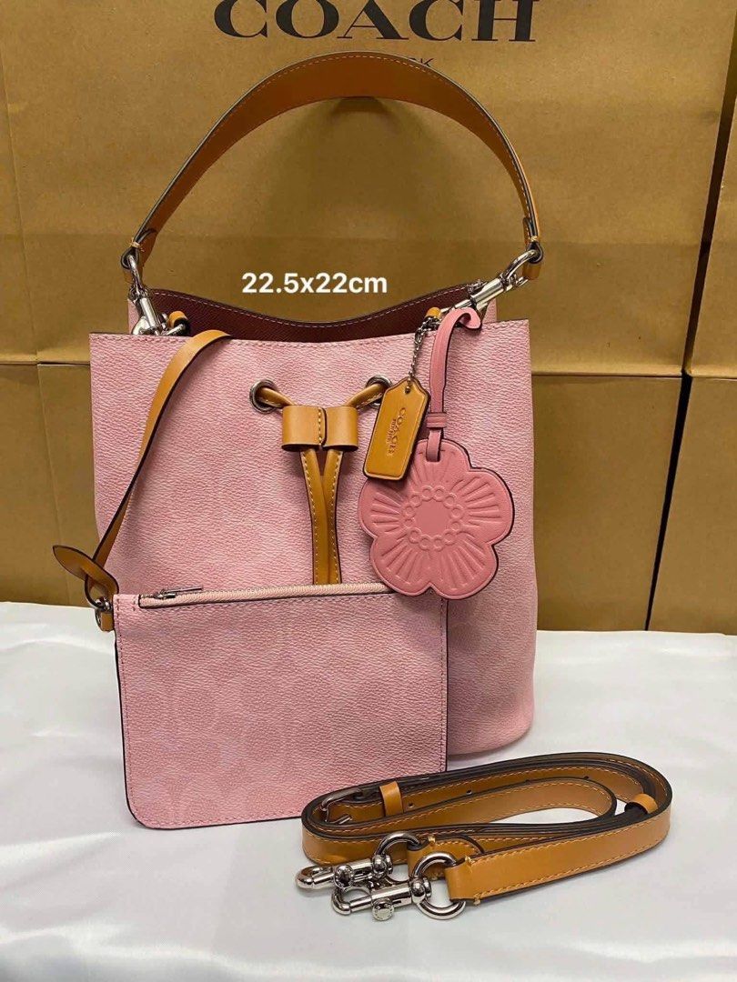 Coach Rowan Bucket (Category: Shoulder Bags) located in Binan City. Submitted by pinkykeenshop (Listing ID 1459870401, Image 1). Description: .