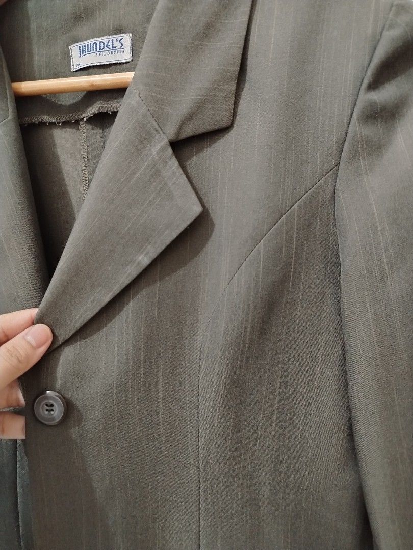 Coat (Category: Coats, Jackets and Outerwear) located in Manila. Submitted by avenuefinds (Listing ID 1459801562, Image 3). Description: size small to medium.