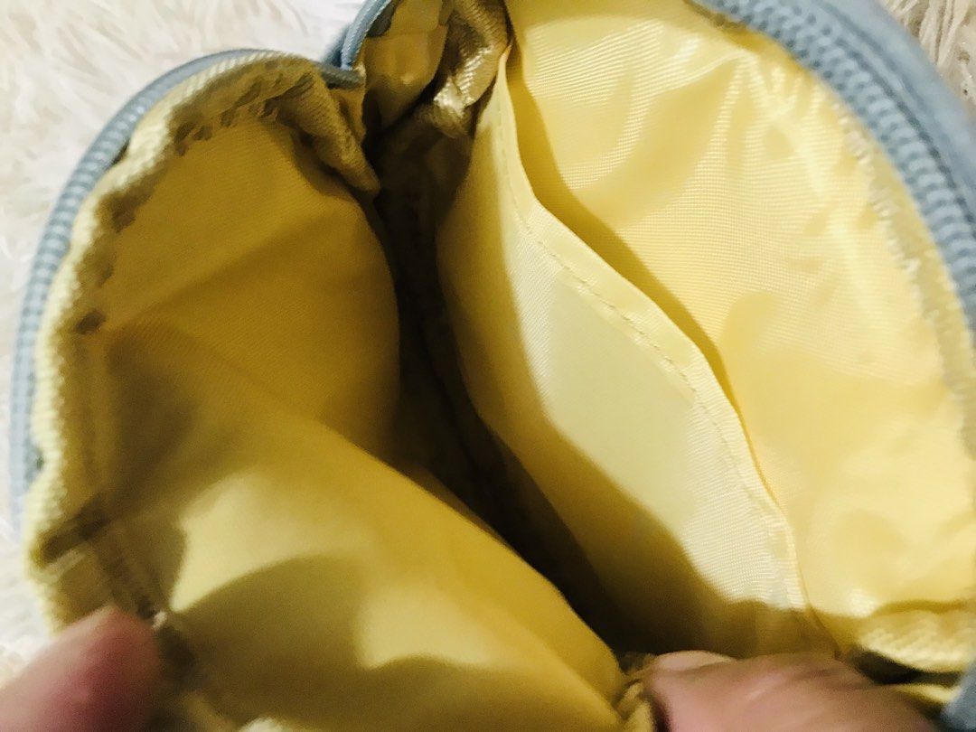 COINPURSE (Category: Purses & Pouches) located in Gamu. Submitted by 2022bagsbunny (Listing ID 1459709820, Image 3). Description: .