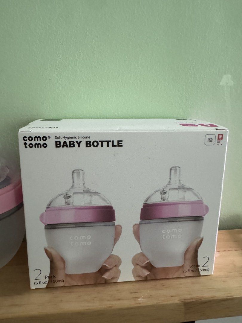 Comotomo Baby Bottle 5oz 2 Pack Pink (Category: Breastfeeding & Bottle Feeding) located in Pasig City. Submitted by denisse014 (Listing ID 1459750876, Image 3). Description: - Comotomo 5oz Baby Bottles (Pink, 2-Pack) - Made from soft, hygienic silicone - Designed to mimic breastfeeding for a natural feel - Wide neck for easy cleaning - Dual anti-colic vents for comfortable feeding - Ideal for your little one's feeding needs.