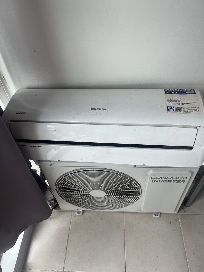 Condura Inverter Aircon Unit (Category: Air Conditioning and Heating) located in Taguig. Submitted by ecofriendlyme (Listing ID 1459795552, Image 2). Description: - 1.5 hp - used for 1.5 years - rfs moving out condo. New place has an AC already. Condura inverter aircon unit - White casing .