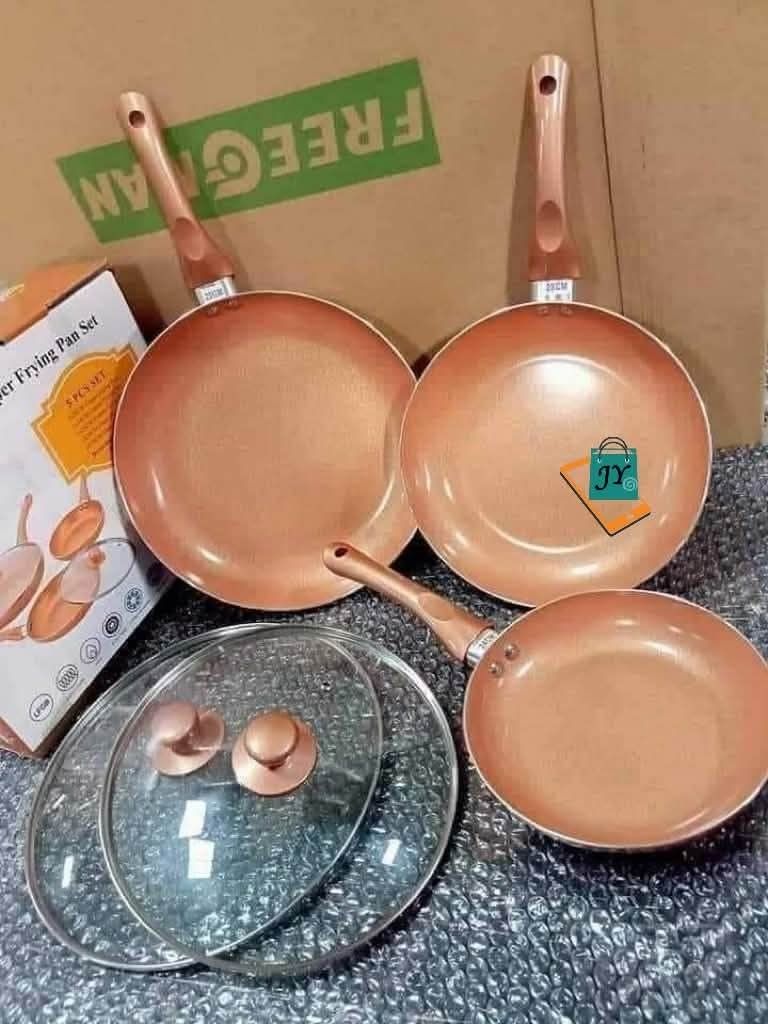 Cookware Set (Category: Cookware & Accessories) located in Taguig. Submitted by diannecaya86853 (Listing ID 1459724805, Image 1). Description: .