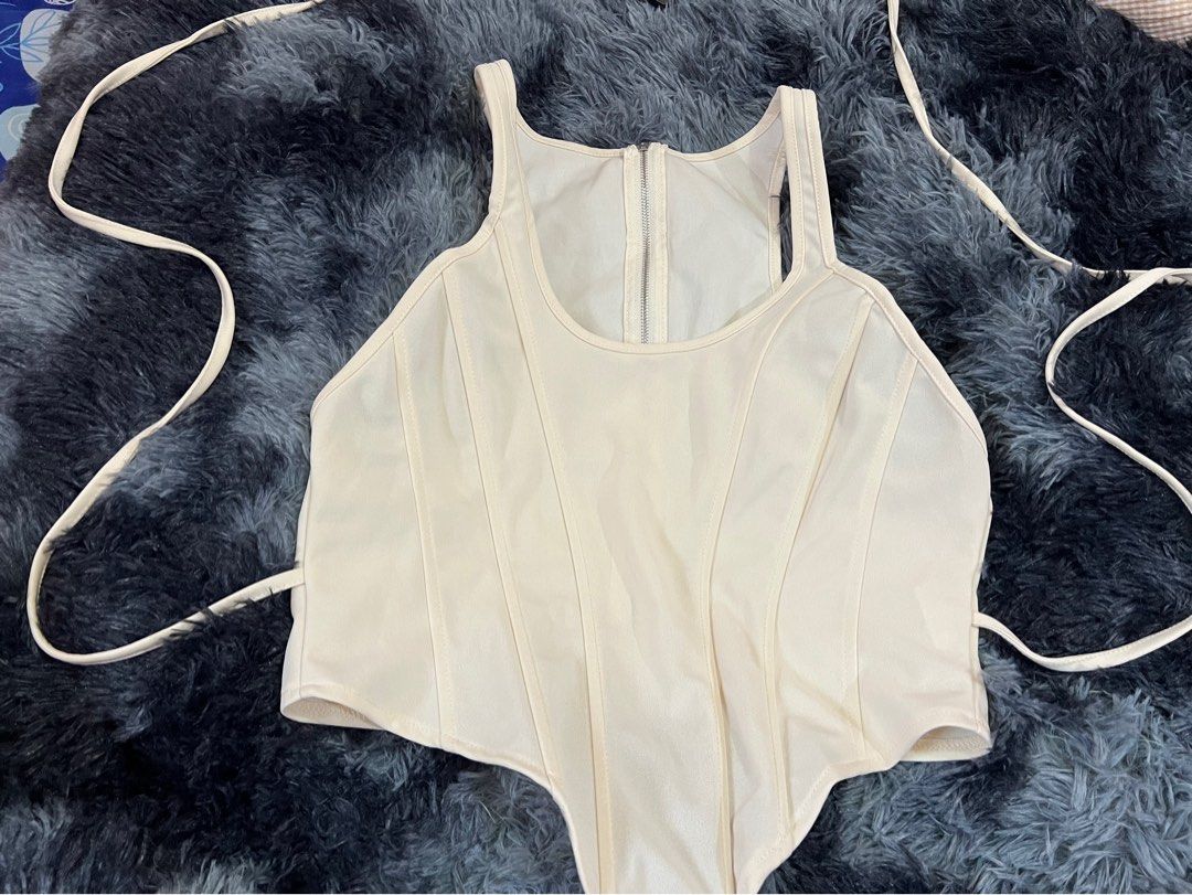 Corset top (Category: Others Tops) located in Davao. Submitted by rainrainmeow (Listing ID 1459794841, Image 1). Description: Only used once or twice No issues/No damages No Cancellation No return/refund mop: cash, gcash or bank transfer ❗️Pm if interested 📍dvo.