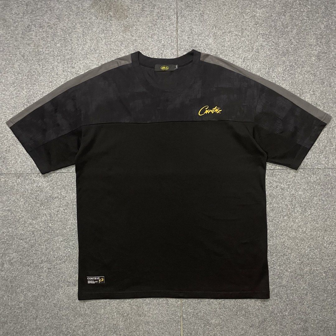 Cortiez shirt (Category: Tshirts & Polo Shirts ) located in Iloilo. Submitted by icy.flame5001_auth (Listing ID 1459867695, Image 1). Description: Width: 23” Length: 29” No issue like new condition .