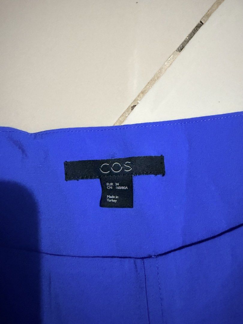 COS Royal Blue Wrap Top (Category: Blouses) located in Pasig City. Submitted by shopsmart.mnl (Listing ID 1459822837, Image 3). Description: Excellent condition XS but fits up to M.