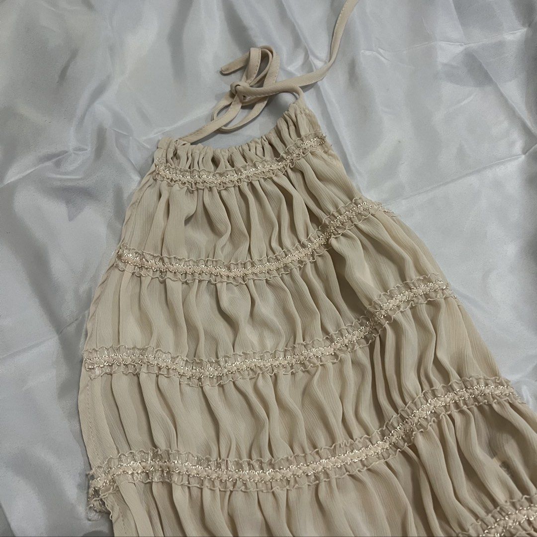 Cream Backless Halter Top (Category: Others Tops) located in Imus. Submitted by niftees.eco (Listing ID 1459710539, Image 2). Description: Used once only S-M! (stretchy!).