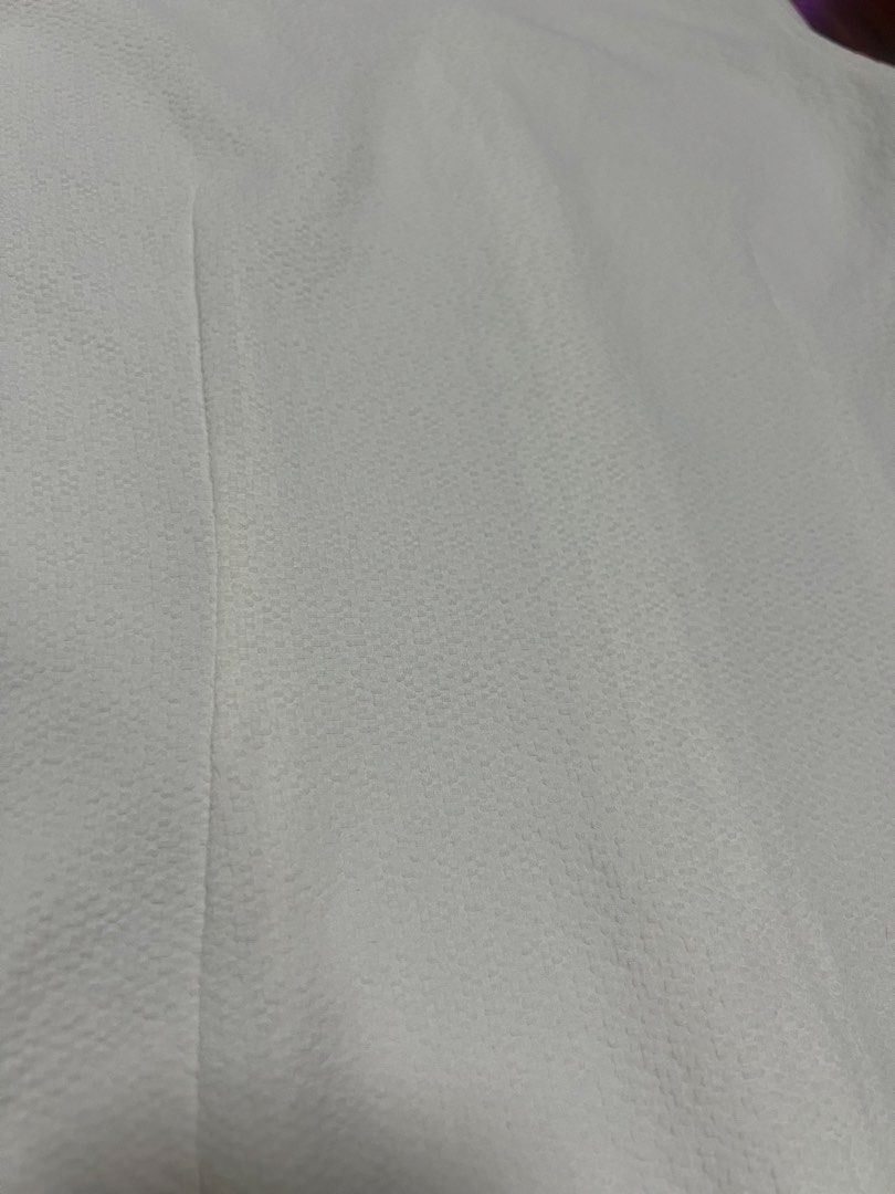 Crepe Formal White Top (Category: Others Tops) located in Quezon City. Submitted by chloe_declutter (Listing ID 1459767452, Image 2). Description: Open to pickup/j&t delivery Cubao QC location Still available 9/26 Code: Teal Box.