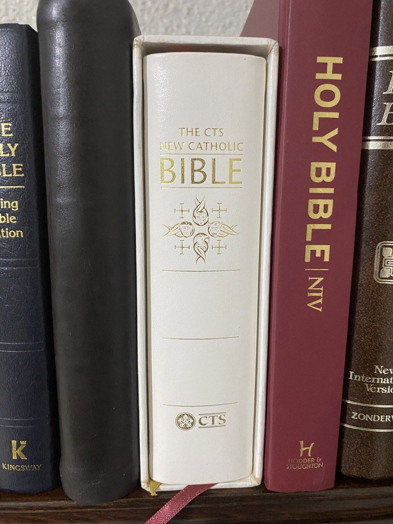 CTS NEW CATHOLIC BIBLE, Presentation Edition (Category: Religion Books) located in Manila. Submitted by istinbari05430 (Listing ID 1459819024, Image 1). Description: SynopsisConfused about which Bible to choose? Bewildered by all the different choices? Here is a Bible tailor-made for every Catholic. It will lead you through the exact same English texts that the Church uses at each Mass, with brand-new notes and introductions edited by Vatican exp