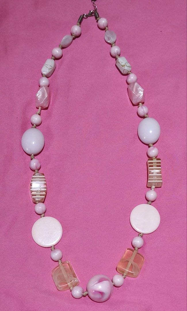 Cute Pink necklace accessories (Category: Other Accessories) located in Orani. Submitted by kr_bowtique (Listing ID 1459791584, Image 1). Description: .