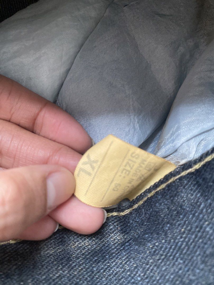 Dark wash Denim Jeans Pants (Category: Jeans) located in Manila. Submitted by lovelovewears (Listing ID 1459738747, Image 3). Description: BRAND NEW‼️NEVER USED‼️ dark wash dirt style jeans pants for men/women -xl -never worn -great for street wear style! -baggy fit -wide leg RFS: decluttering SF will be shouldered by the buyer.