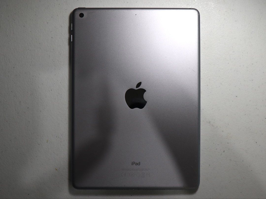 Defective Ipad 5th Generation (Category: iPad) located in Kawit. Submitted by kimbagapur67485 (Listing ID 1459793550, Image 2). Description: Model: iPad 5th Generation Storage: 32 GB Personally Owned (No history of repair yet). Bought in 2017 and originally used for school. Issue: - Suddenly turns off and may show Error Code 4013 when attempting to restore/update. Technician diagnosed it as a faulty memory/storage-related hardware issue. - Power 