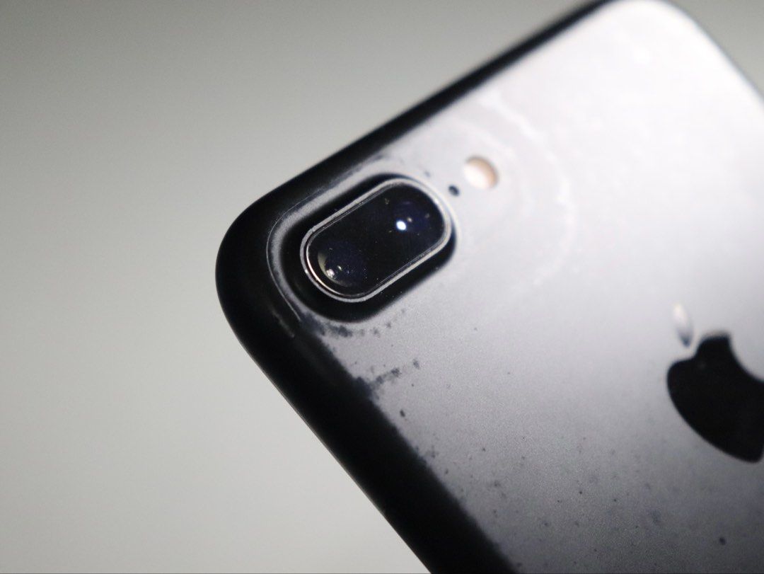 Defective iPhone 7 Plus and iPhone 5s (Category: iPhone 7 Series) located in Kawit. Submitted by kimbagapur67485 (Listing ID 1459812527, Image 3). Description: Model: iPhone 7 Plus Storage: 128 GB Personally Owned History of Repair - Screen has been replaced. - Motherboard has been replaced (iPhone 7 Plus Red Edition). - Touch ID Replaced and Working Issue: - Wi-Fi and Bluetooth are not working due to a faulty Wi-Fi/Bluetooth IC. - Cellular/SIM f