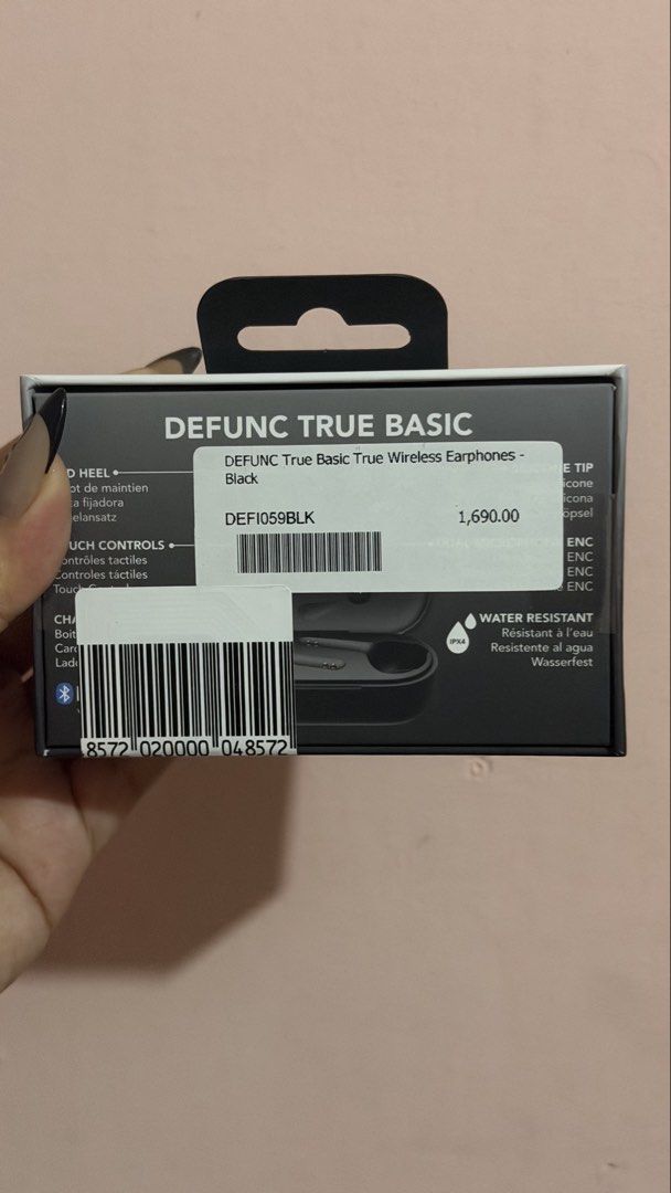Defunc True Basic True Wireless Earbuds - Black (Category: Earphones) located in Marikina City. Submitted by jllnrae (Listing ID 1459744511, Image 2). Description: defunc true basic wireless earphones — sealed — bought in the loop price is slightly negotiable 😊 rfs: bought airpods .