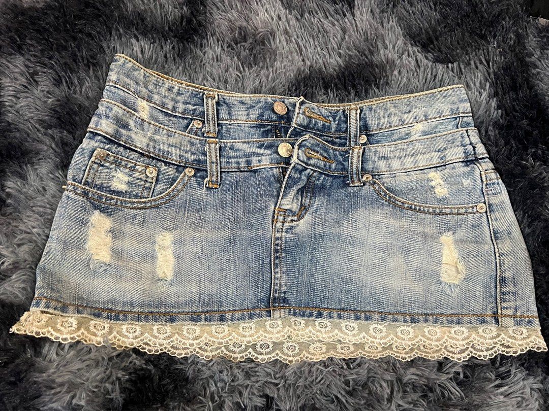Denim mini skirt (Category: Skirts) located in Davao. Submitted by rainrainmeow (Listing ID 1459792257, Image 1). Description: Only used once! No issues/No damages No Cancellation No return/refund mop: cash, gcash or bank transfer ❗️Pm if interested 📍dvo.