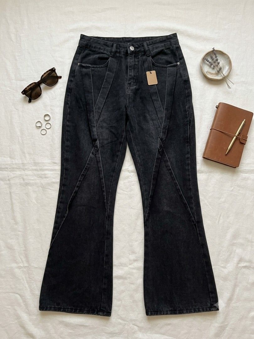 Denim Pants - Size 32 Highwaist (Category: Jeans) located in Las Pinas. Submitted by dnbrbnt (Listing ID 1459795583, Image 1). Description: size 32 highwaist length 42 super nice in actual loc. las piñas.
