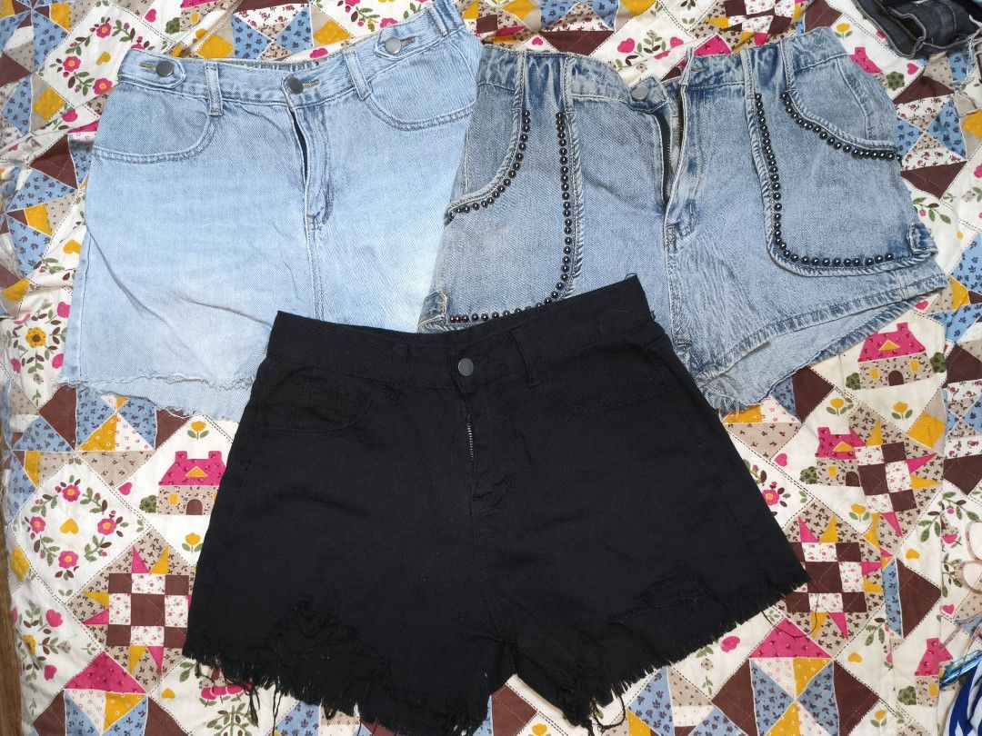 Denim Shorts - Size 29 Highwaist (Category: Shorts) located in Las Pinas. Submitted by dnbrbnt (Listing ID 1459797995, Image 1). Description: size 29 highwaist super nice in actual loc. las piñas.