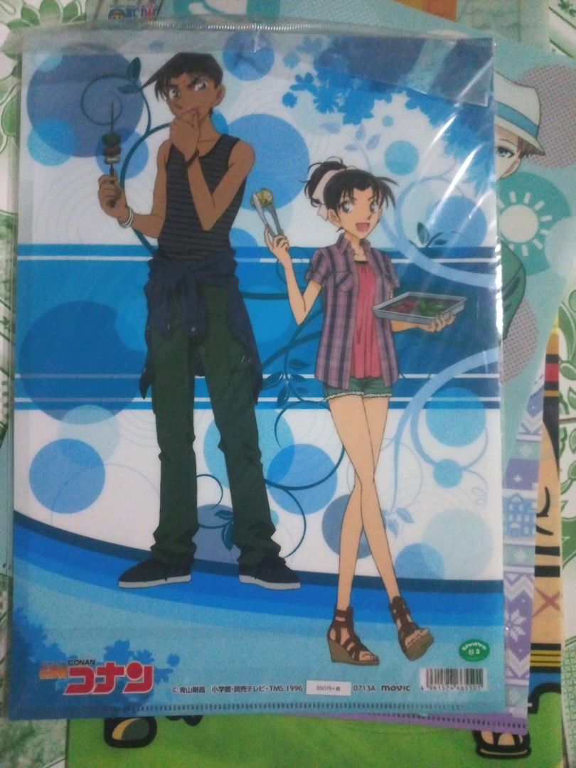 Detective Conan Folder (Category: Comics & Manga) located in Hermosa. Submitted by trinkynova_ (Listing ID 1459800231, Image 1). Description: .