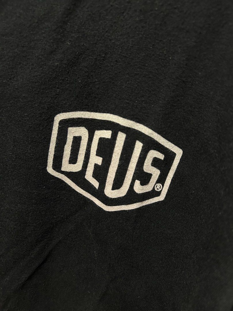 DEUS X MACHINA (Category: Tshirts & Polo Shirts ) located in Tagoloan. Submitted by cosmictree_f69c1a (Listing ID 1459762730, Image 3). Description: DEUS X MACHINA (LASER PRINT) SİZE - LARGE DIMES - 22x29 COLOR RATE - 10/10 BAGONG BAGO🙌 PRICE - 850📥.