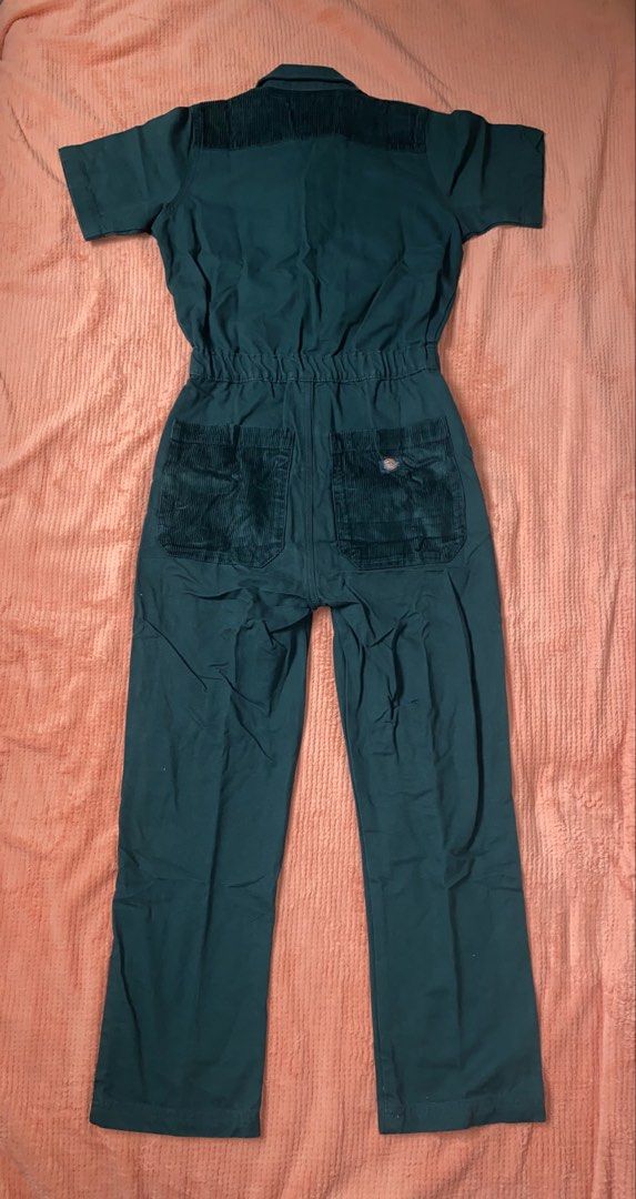 Dickies coverall (Category: Coats, Jackets and Outerwear) located in Quezon City. Submitted by yoshitandie (Listing ID 1459696919, Image 2). Description: Dickies Coveralls GreenJumpsuit Boiler Suit Mechanic Hipster Workwear❗️ -Good condition -Dimes 33. /54 -Size Xs All details posted .