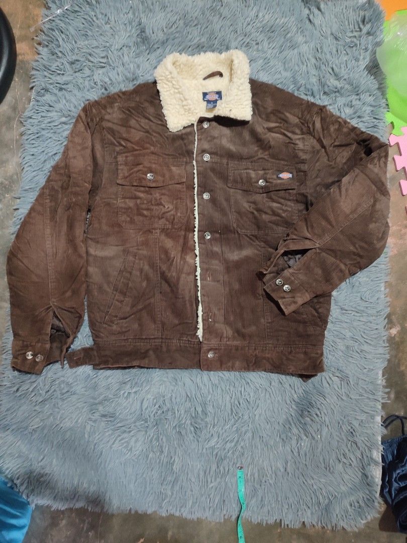 Dickies jacket (Category: Coats, Jackets and Outerwear) located in Batangas. Submitted by byahenipeanut (Listing ID 1459744475, Image 2). Description: excellent condition.