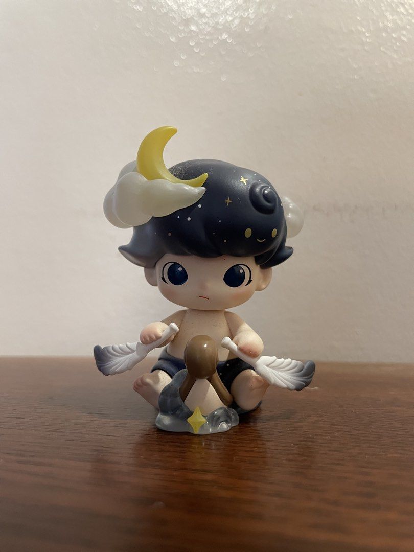Dimoo Moonlight Explorer (Category: Designer & Blind Box Toys) located in Quezon City. Submitted by regiena_siy (Listing ID 1459830928, Image 1). Description: No but but still has the card. Displayed only and in mint condition .