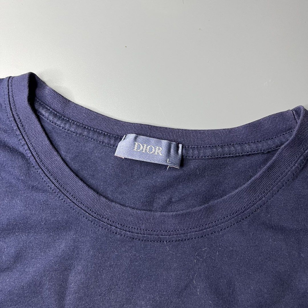 DIOR (Category: Shirts) located in Manila. Submitted by aaaaaahhhhhh (Listing ID 1459831323, Image 3). Description: Large 18W 28L Excellent Lalamove or J&t Express + Shipping fee.