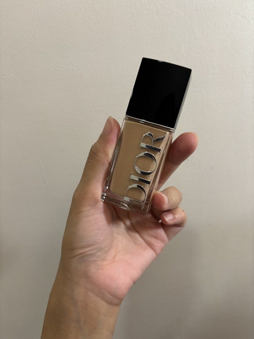 Dior Forever Skin Glow Foundation 30ml (Category: Makeup) located in Cebu City. Submitted by mariestars (Listing ID 1459785344, Image 1). Description: ORIGINAL - Dior Forever Skin Glow foundation -shade 2N - Shade: 30ml - 1 Fl Oz - Achieve a natural, radiant finish - Reason for selling: Incorrect shade match - Shake well before use With BOX and paperbag.