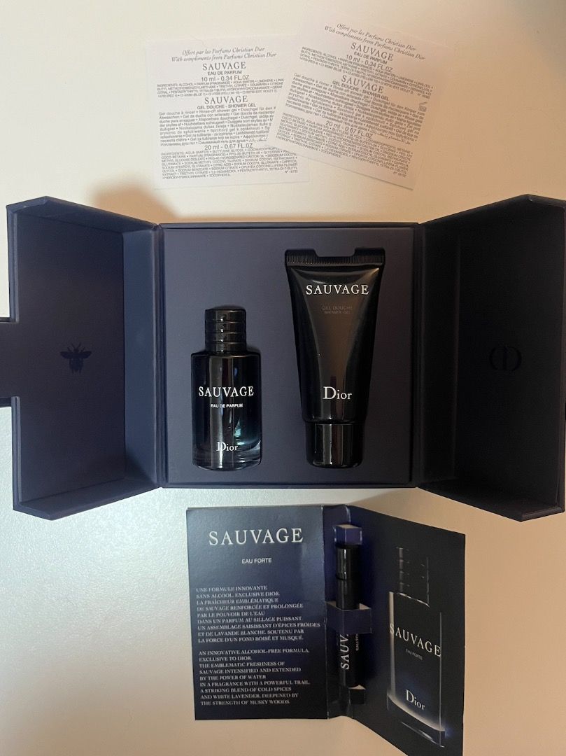 Dior Sauvage Eau de Parfum & Shower Gel Set (Category: Fragrance & Deodorants) located in Makati City. Submitted by neila4vens (Listing ID 1459825289, Image 1). Description: - Authentic Dior Sauvage Gift Set - Includes 10ml Eau de Parfum - Includes 20ml Shower Gel - Comes with a sample of Sauvage Eau Forte .