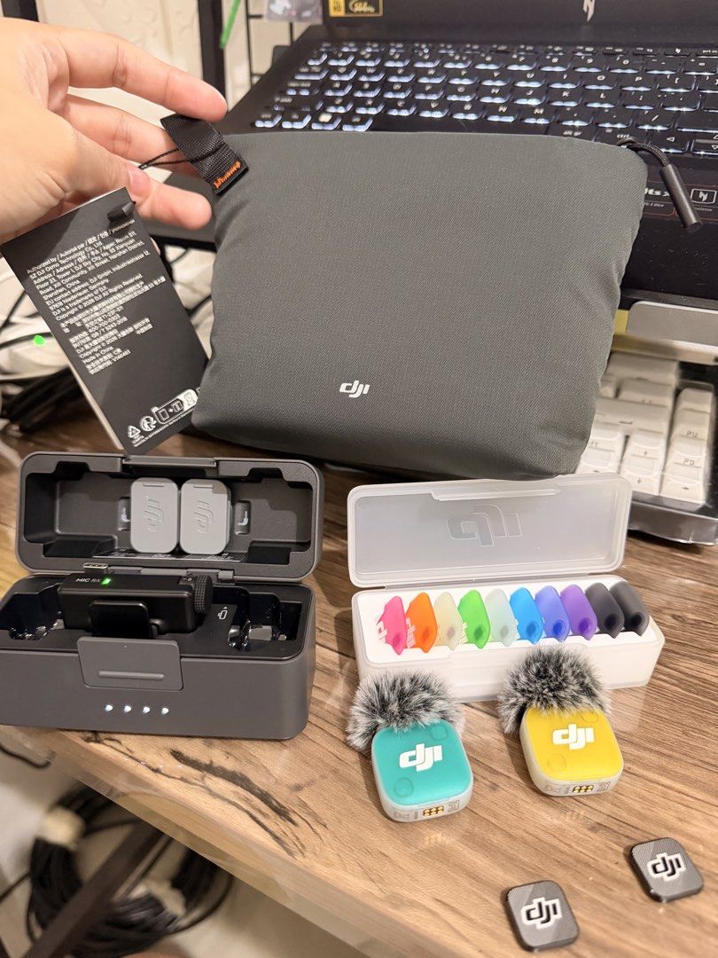 dji mic mini 2 (Category: Microphones) located in Rizal. Submitted by alexuhhhh (Listing ID 1459789987, Image 1). Description: FS. DJI mic mini 2 (used for a week only) 2tx + mobile receiver Charging case Carrying pouch Magnetic Colorful Front Cover Magnetic clip Magnet Windscreen loc. QC or Antipolo Rfs. Mag vvlog sana kaso nahiya na ako kaya wag na.