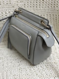 (Category: ) located in . Submitted by vintage_vogue6100 (Listing ID 1459715383, Image 1). Description: .