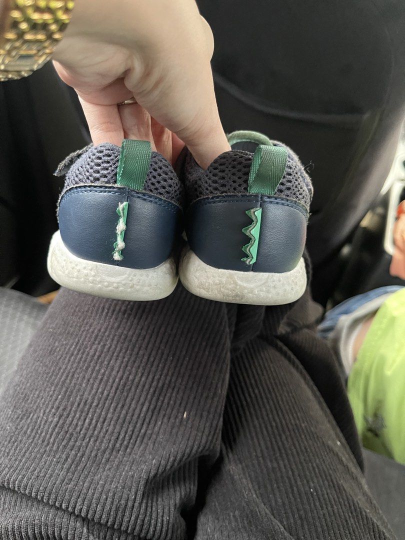 Dr Kong Sandals size 23 (Category: Babies & Kids Fashion) located in Quezon City. Submitted by booktt (Listing ID 1459753332, Image 3). Description: size 23 .