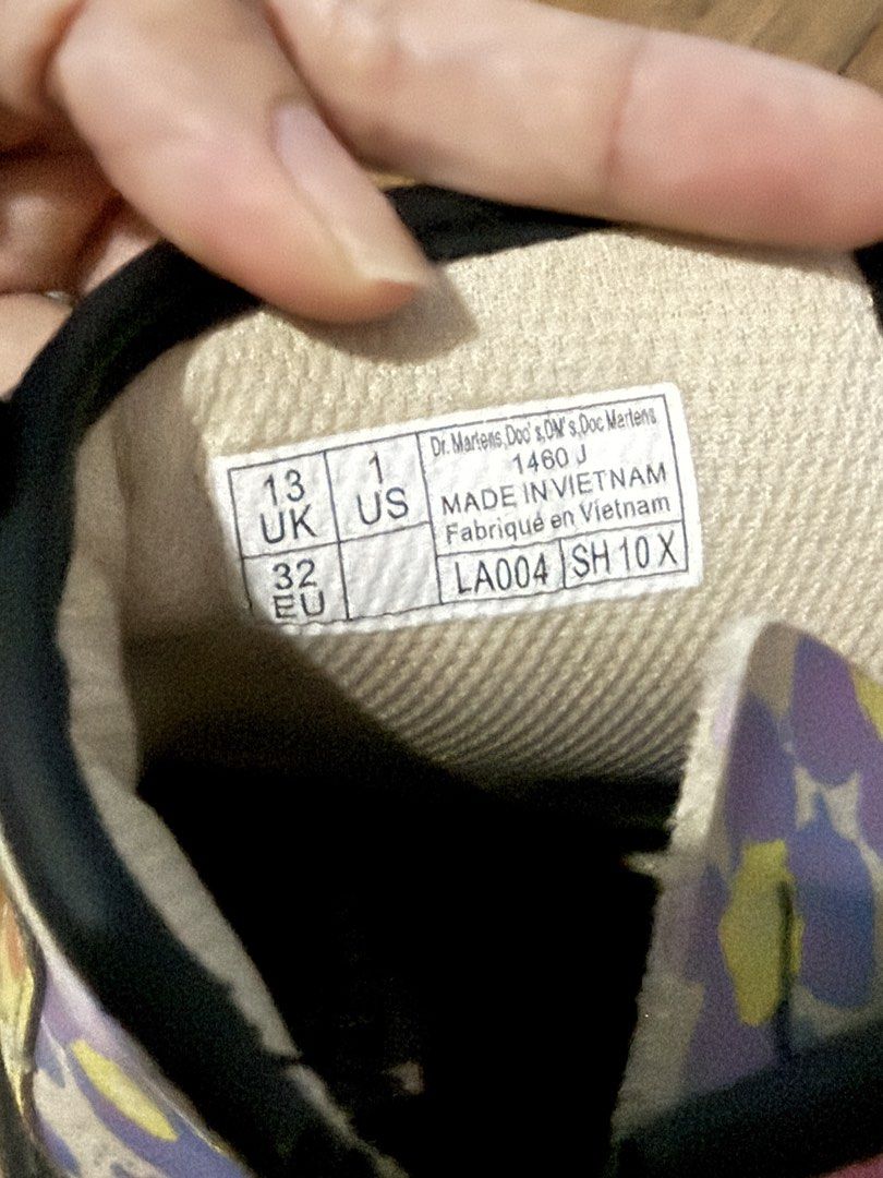 Dr. Martens 1460 J Floral Boots (Category: Boots) located in Marikina City. Submitted by cbcloset (Listing ID 1459803902, Image 3). Description: - Dr. Martens 1460 J boots - Fun floral print - Size: 1 US / 32 EU / 13 UK - Laces and side zip for easy wear - Classic yellow stitching on sole - Great for kids who love color.