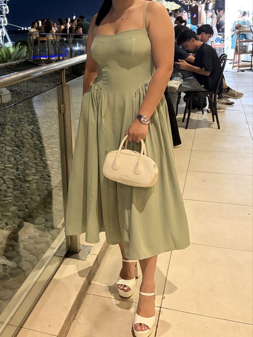 Dress mint green (Category: Dresses) located in Quezon City. Submitted by ysahco (Listing ID 1459720648, Image 3). Description: Once used for event.