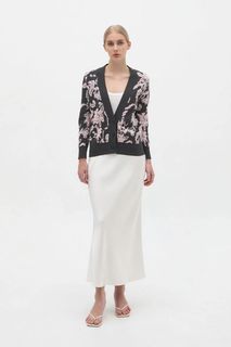 (Kategori: ) berada di . Dikirim oleh dearmaison (ID iklan 1459792417, Gambar 1). Deskripsi: .