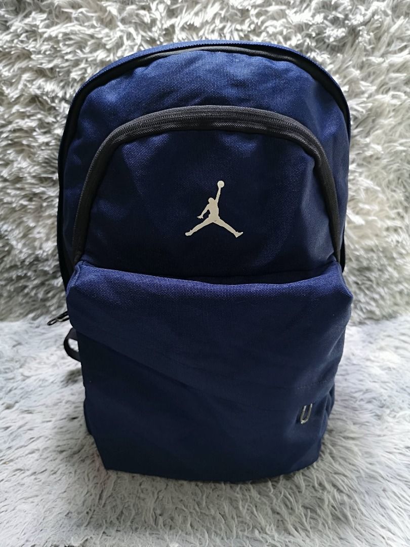Durable Men Backpack Bag (Category: Backpacks) located in Santa Cruz. Submitted by jmy_surplus.2 (Listing ID 1459716150, Image 1). Description: Size : L - 20 W - 14 Color : Navy Blue Type : Backpack Bag Brand : No Brand Material : Nylon Style : Navy Blue Zipper Closure Backpack Bag LR 168 JMY 5 Batch #217 AVAILABLE.