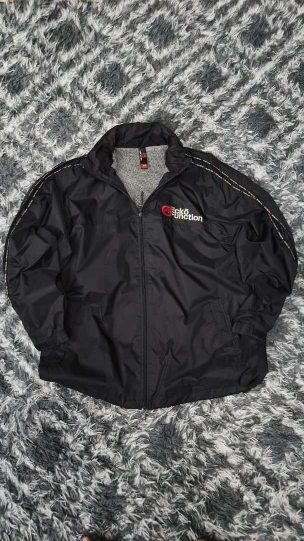 Ecko Function Light Zipper Jacket (Category: Coats, Jackets and Outerwear) located in Klang. Submitted by trussarce.my (Listing ID 1459851089, Image 3). Description: Size XL Arm Pit 25 Length 31 - Black Ecko Function jacket - Iconic rhino logo on the back - Zip-up front with pockets - Striped detailing on sleeves and collar - Ideal for casual wear.
