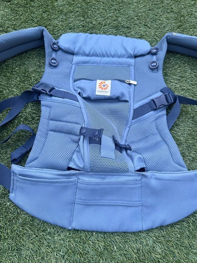 Ergobaby adapt Baby Carrier - Blue Mesh (Category: Carriers & Slings) located in Calamba. Submitted by rhiajapansurplus-babystuff-03 (Listing ID 1459797076, Image 1). Description: - Blue Ergobaby carrier - Breathable mesh fabric - Padded shoulder straps and waistband for comfort - Adjustable straps for a secure fit - Easy to use, perfect for keeping baby close on the go - Good for newborn to toddler .