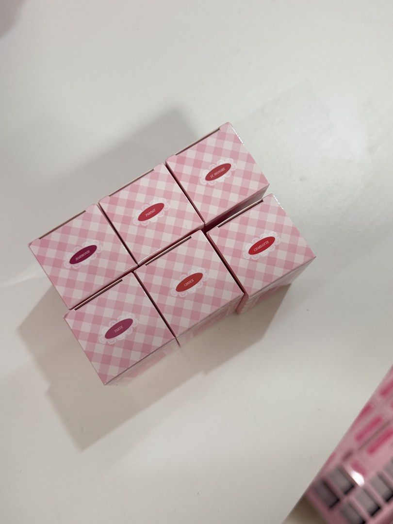 Ever Bilena Chiffon Blur Dip (Category: Makeup) located in Quezon City. Submitted by sweetlyluxe (Listing ID 1459773217, Image 2). Description: - sold per piece - available shades: choux, st. honoree, parfait, charlotte, tarte, harmone get 6 for ₱1200.