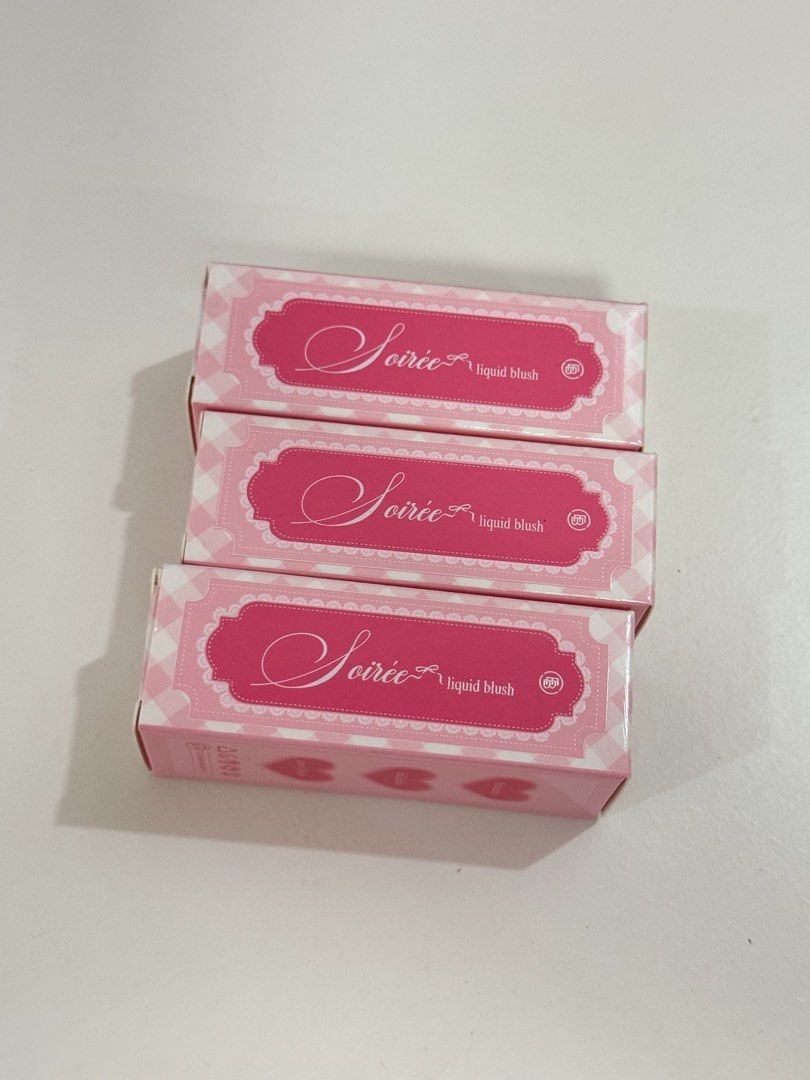 Ever Bilena Soirée Liquid Blush (Category: Makeup) located in Quezon City. Submitted by sweetlyluxe (Listing ID 1459773501, Image 2). Description: - Ever Bilena Soirée Liquid Blush - Available Shades: Whistledown, Cherub, Sucre - sold individually - get 3 for ₱700.