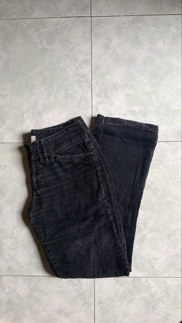 Faded Black Corduroy Flare Pants (Category: Other Bottoms) located in General Santos City (Dadiangas). Submitted by ssssshhhhhhhhh (Listing ID 1459798604, Image 1). Description: - Black corduroy pants - Flare leg style - Button and zip front closure - Two back pockets - Nice fabric texture - Ideal for casual outfits - Size: 27.