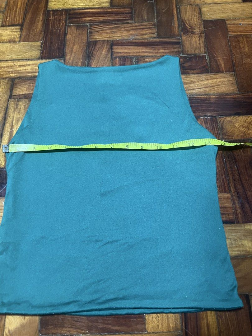Fhilar Boatneck Top Small (Category: Others Tops) located in Quezon City. Submitted by chloe_declutter (Listing ID 1459762633, Image 3). Description: Open to pickup/j&t delivery Cubao QC location Still available 9/26 Code: Teal Box.