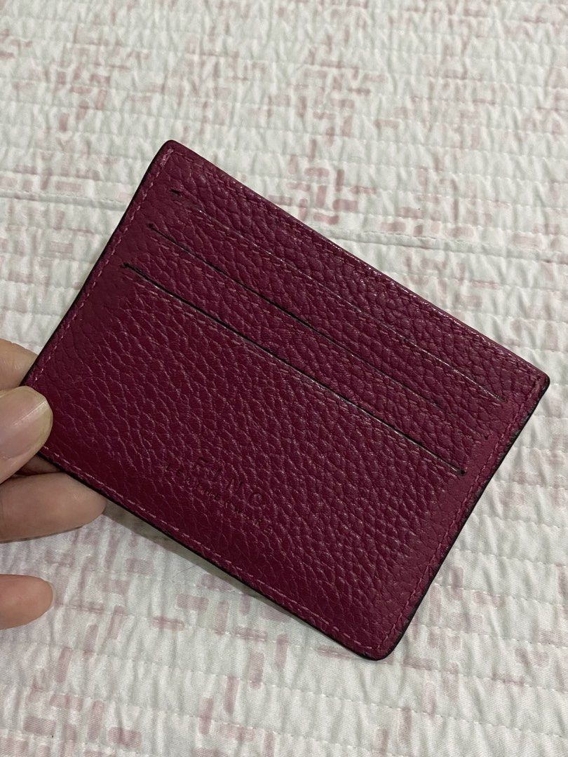 Fino Leather Card Holder (Category: Wallets & Card holders) located in Angeles City. Submitted by dwnmxn (Listing ID 1459737944, Image 3). Description: Authentic Fino Card Holder - Genuine pebble leather in a deep berry color - Multiple card slots - Contrasting gold interior lining - Slim design, fits easily in pockets and small bags - Ideal for keeping your essential cards tidy.