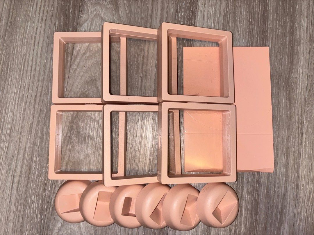 Floating Frame 3D Display (Category: Accessory Holder, Box & Organizers) located in Manila. Submitted by yvainbns (Listing ID 1459838482, Image 1). Description: ۶ৎ LOC: Quezon City ۶ৎ DOP: Payo / 3 days reservation only ۶ৎ MOP: GCash / COD via lalamove ۶ৎ MOD: J&T / Gogo Xpress / Any sdd apps NO RETURN AND CANCELLATIONS OF ORDER.