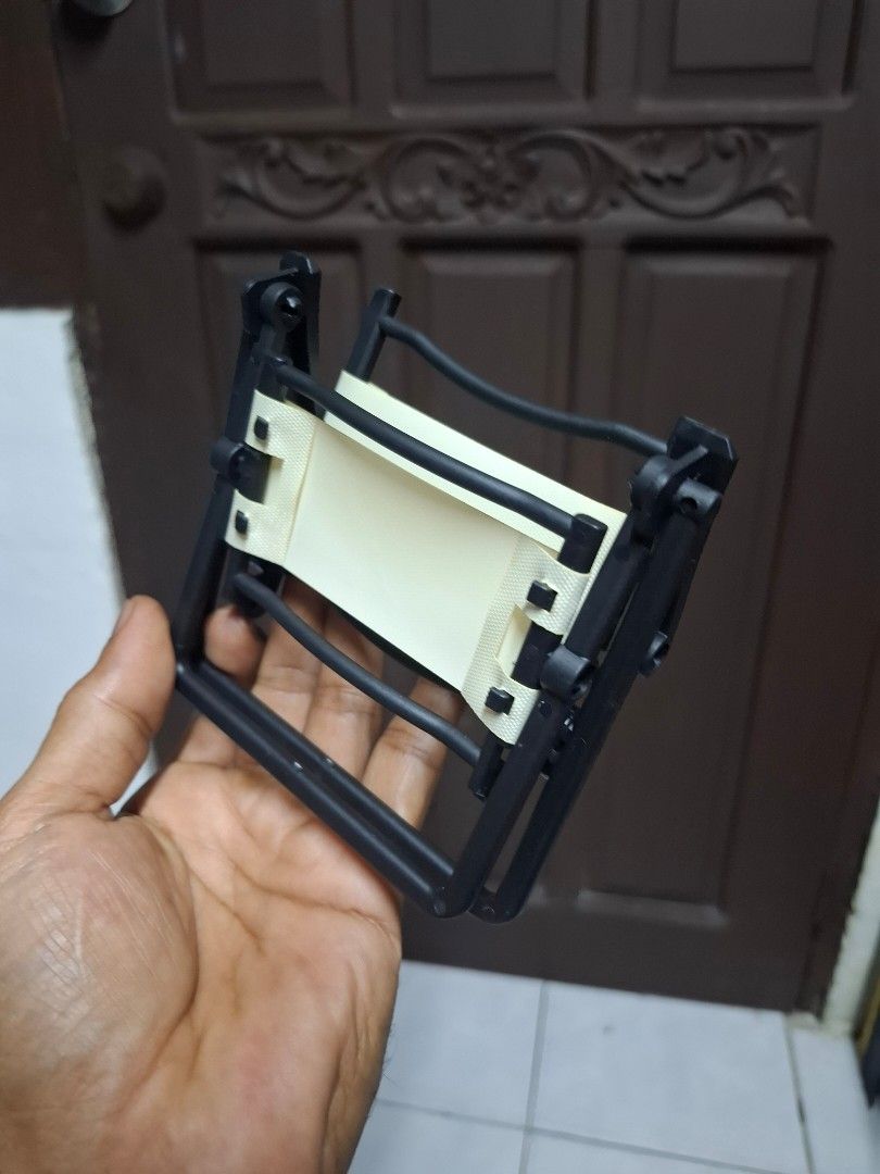 Folding chair (Category: Designer & Blind Box Toys) located in Manila. Submitted by rhonnie1925 (Listing ID 1459707965, Image 2). Description: folding chair suitable for 1/6 scale action figure 200 las pinas.